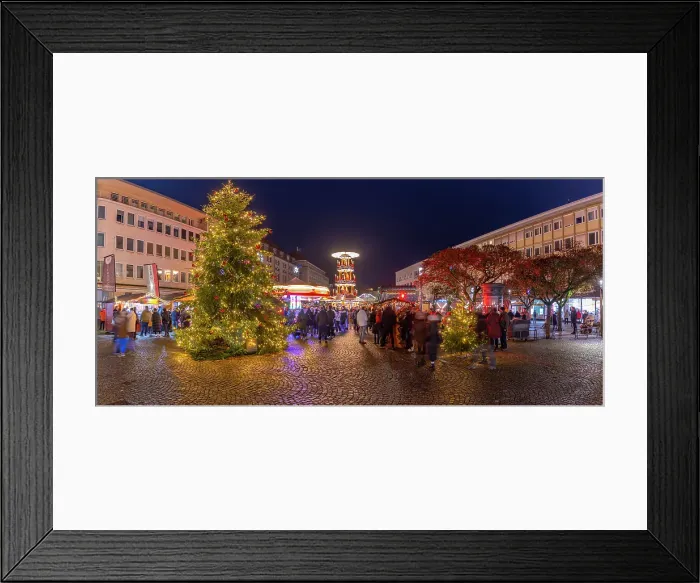 Framed Print : Christmas Market stalls in the market square in Altstadt Spandau at dusk, Spandau, Berlin, Germany Framed Print : Christmas Market stalls in the market square in Altstadt Spandau at dusk, Spandau, Berlin, Germany
