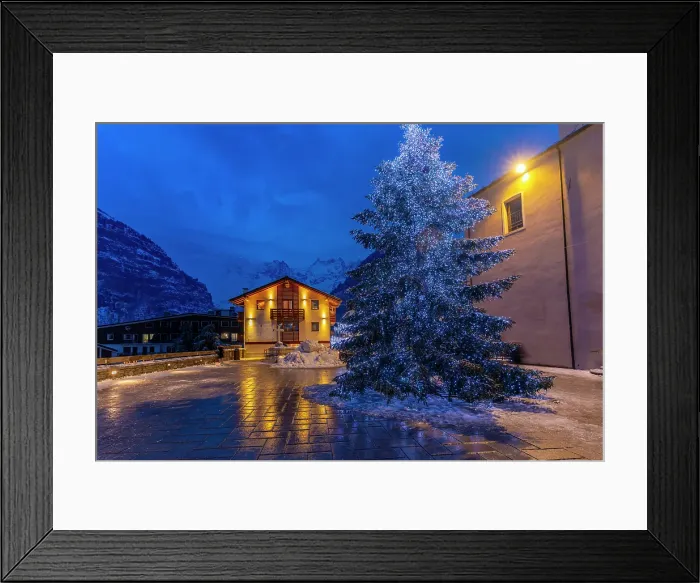 Framed Print : View of Christmas tree and decorations in Piazza Abbe Henry at dusk, Courmayeur, Aosta Valley, Italy Framed Print : View of Christmas tree and decorations in Piazza Abbe Henry at dusk, Courmayeur, Aosta Valley, Italy