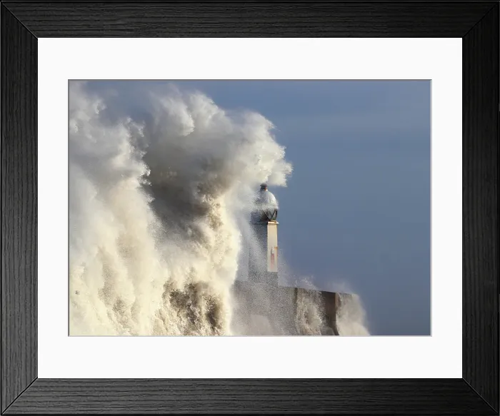 Framed Print : Storm waves (Storm Eowyn), Porthcawl Pier, South Wales, United Kingdom Framed Print : Storm waves (Storm Eowyn), Porthcawl Pier, South Wales, United Kingdom
