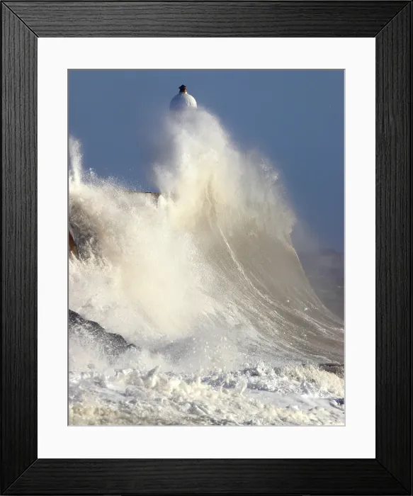 Framed Print : Storm waves (Storm Eowyn), Porthcawl Pier, South Wales, United Kingdom Framed Print : Storm waves (Storm Eowyn), Porthcawl Pier, South Wales, United Kingdom