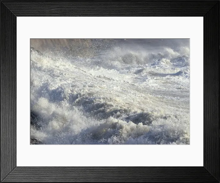 Framed Print : Storm waves (Storm Eowyn), Porthcawl Pier, South Wales, United Kingdom Framed Print : Storm waves (Storm Eowyn), Porthcawl Pier, South Wales, United Kingdom