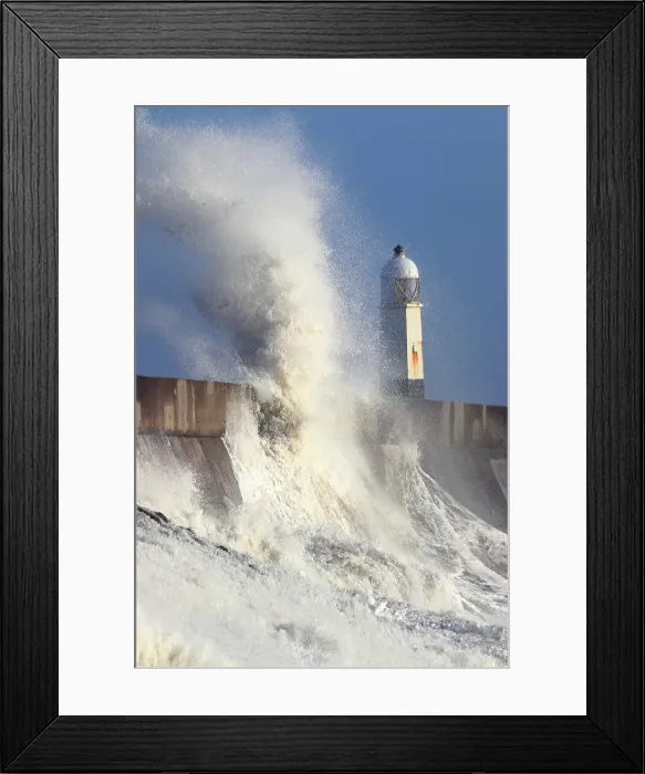 Framed Print : Storm waves (Storm Eowyn), Porthcawl Pier, South Wales, United Kingdom