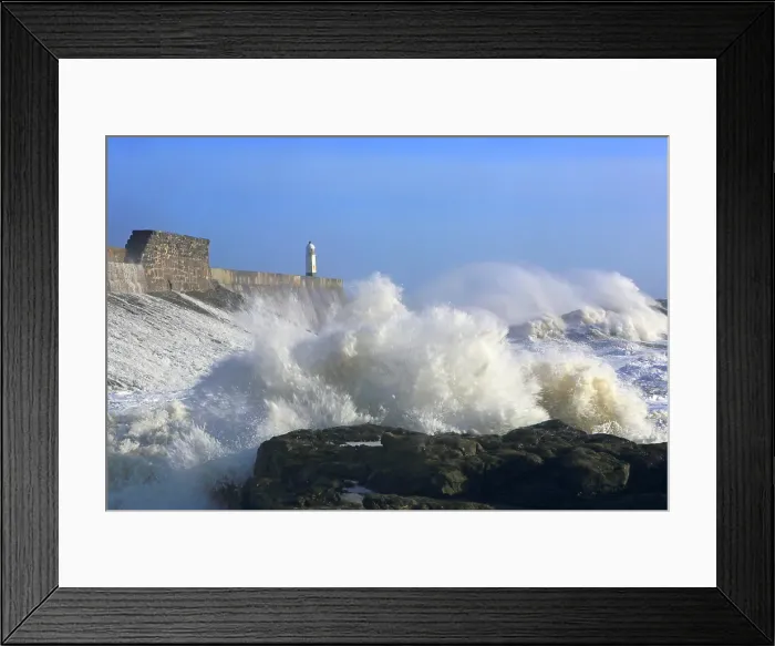 Framed Print : Storm waves (Storm Eowyn), Porthcawl Pier, South Wales, United Kingdom