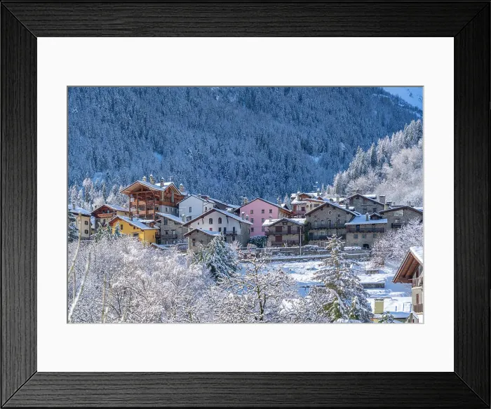 Framed Print : View of snow covered trees, mountains and Dolonne from Courmayeur in winter, Courmayeur, Aosta Valley, Italian Alps, Italy Framed Print : View of snow covered trees, mountains and Dolonne from Courmayeur in winter, Courmayeur, Aosta Valley, Italian Alps, Italy