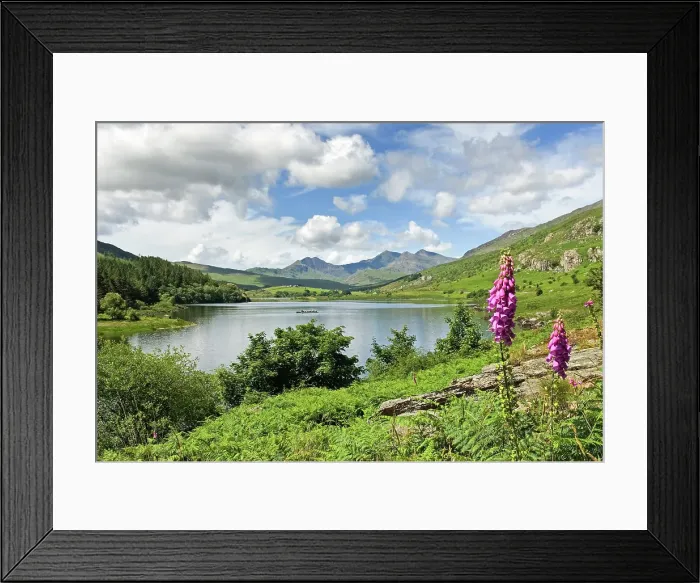 Framed Print : Lake in Snowdonia National Park (Eryri), Wales, United Kingdom Framed Print : Lake in Snowdonia National Park (Eryri), Wales, United Kingdom