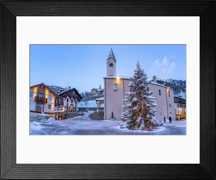 Framed Print : View of Christmas tree and Church of Saint Pantalon in Piazza Abbe Henry at dusk, Courmayeur, Aosta Valley, Italian Alps, Italy Framed Print : View of Christmas tree and Church of Saint Pantalon in Piazza Abbe Henry at dusk, Courmayeur, Aosta Valley, Italian Alps, Italy