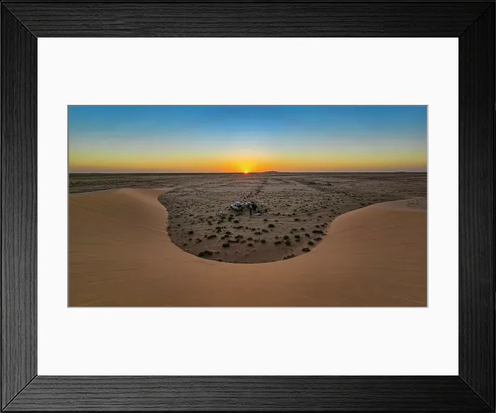 Framed Print : Sunset in a Sand dune in the Tibesti Mountains, Chad Framed Print : Sunset in a Sand dune in the Tibesti Mountains, Chad