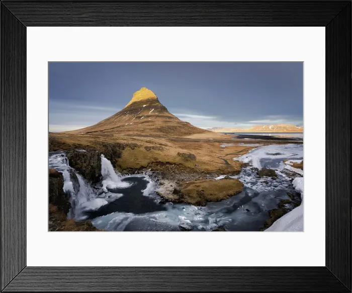 Framed Print : Kirkjufell mountain, Snaefellsnes Peninsula, Iceland Framed Print : Kirkjufell mountain, Snaefellsnes Peninsula, Iceland