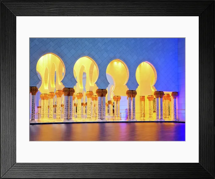 Framed Print : Sheikh Zayed Grand Mosque at dusk, Abu Dhabi, United Arab Emirates Framed Print : Sheikh Zayed Grand Mosque at dusk, Abu Dhabi, United Arab Emirates