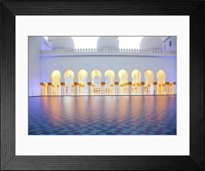 Framed Print : Sheikh Zayed Grand Mosque at dusk, Abu Dhabi, United Arab Emirates Framed Print : Sheikh Zayed Grand Mosque at dusk, Abu Dhabi, United Arab Emirates