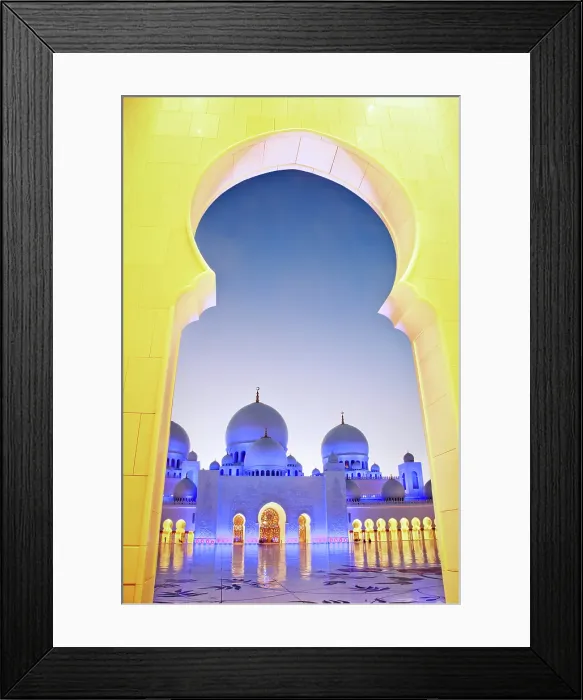 Framed Print : Sheikh Zayed Grand Mosque at dusk, Abu Dhabi, United Arab Emirates Framed Print : Sheikh Zayed Grand Mosque at dusk, Abu Dhabi, United Arab Emirates
