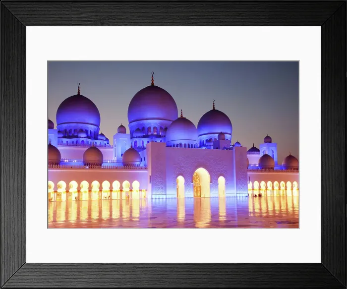 Framed Print : Sheikh Zayed Grand Mosque at dusk, Abu Dhabi, United Arab Emirates Framed Print : Sheikh Zayed Grand Mosque at dusk, Abu Dhabi, United Arab Emirates