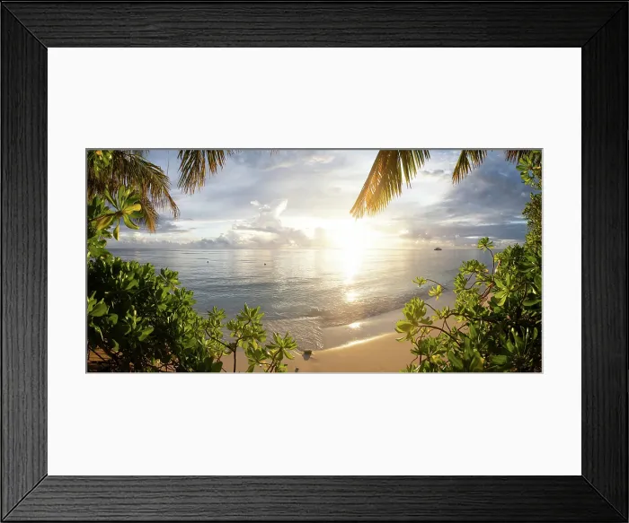 Framed Print : Amazing sunset over the sea on a tropical island, The Maldives, Indian Ocean Framed Print : Amazing sunset over the sea on a tropical island, The Maldives, Indian Ocean
