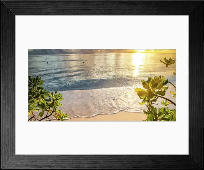 Framed Print : Amazing sunset over the sea on a tropical island, The Maldives, Indian Ocean Framed Print : Amazing sunset over the sea on a tropical island, The Maldives, Indian Ocean