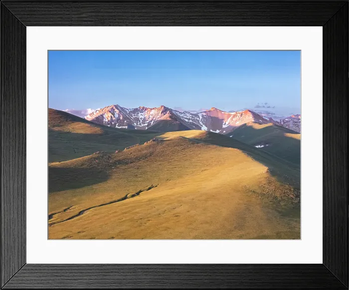 Framed Print : Vew of the Song Kol Lake area with yurts in foothills at sunrise, Kyrgyzstan Framed Print : Vew of the Song Kol Lake area with yurts in foothills at sunrise, Kyrgyzstan