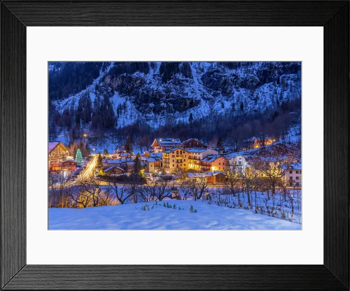 Framed Print : View of Dolonne at dusk in winter, Courmayeur, Aosta Valley, Italian Alps, Italy Framed Print : View of Dolonne at dusk in winter, Courmayeur, Aosta Valley, Italian Alps, Italy