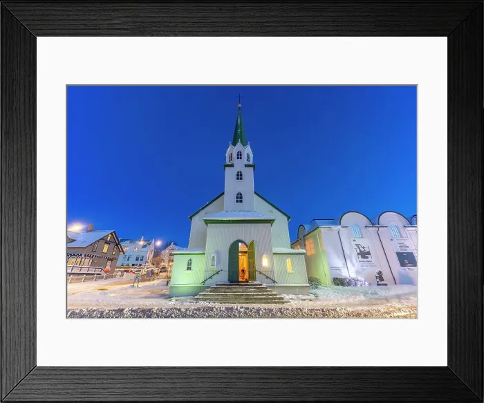 Framed Print : View of the Lutheran Free Church in the city centre of Reykjavik at dusk in winter, Reykjavik, Iceland Framed Print : View of the Lutheran Free Church in the city centre of Reykjavik at dusk in winter, Reykjavik, Iceland