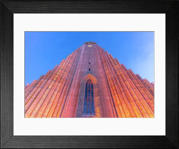 Framed Print : View of Hallgrimskirkja church illuminated at dusk in winter, Reykjavik, Iceland Framed Print : View of Hallgrimskirkja church illuminated at dusk in winter, Reykjavik, Iceland