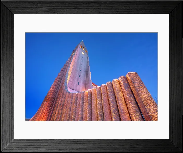 Framed Print : View of Hallgrimskirkja church illuminated at dusk in winter, Reykjavik, Iceland