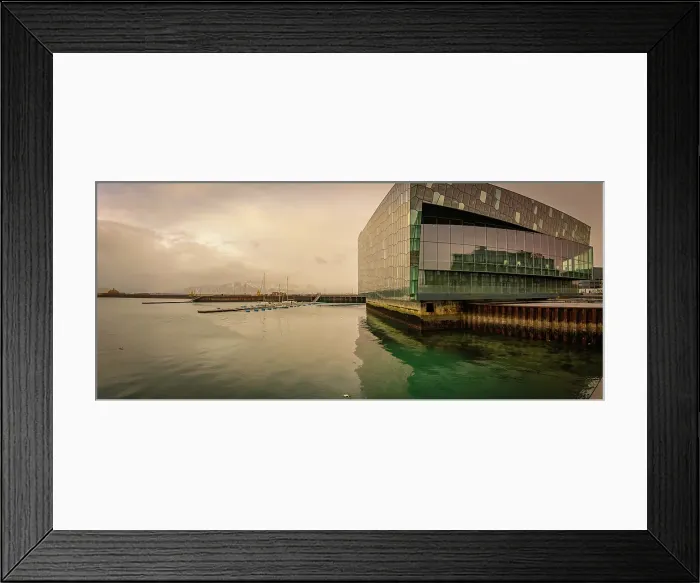 Framed Print : View of the Harpa Concert Hall and Conference Centre, Reykjavik, Iceland Framed Print : View of the Harpa Concert Hall and Conference Centre, Reykjavik, Iceland