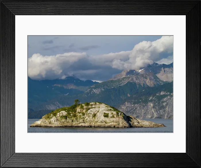 Framed Print : Glacier Bay National Park and Preserve in southeast Alaska, United States of America Framed Print : Glacier Bay National Park and Preserve in southeast Alaska, United States of America