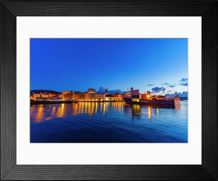 Framed Print : View at night of the harbor in the city of Bergen, Vestland, Norway Framed Print : View at night of the harbor in the city of Bergen, Vestland, Norway