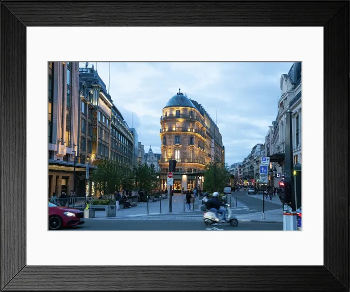 Framed Print : Classical architecture, Paris, France Framed Print : Classical architecture, Paris, France