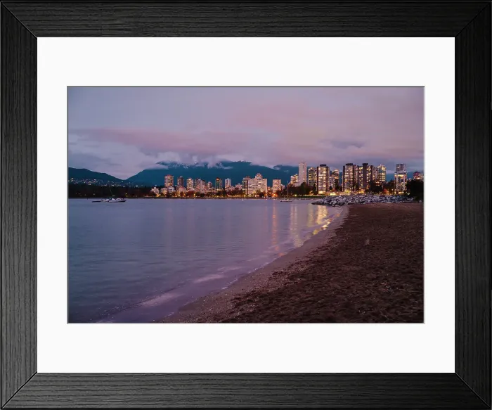 Framed Print : Kitsilano Beach at Sunset in Autumn, Vancouver, British Columbia, Canada Framed Print : Kitsilano Beach at Sunset in Autumn, Vancouver, British Columbia, Canada