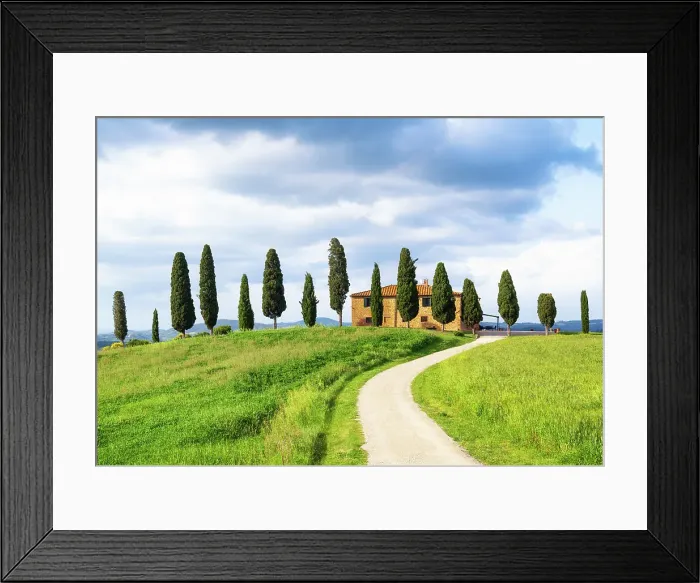 Framed Print : Tuscan farmhouse and cypress trees in Val d'Orcia, UNESCO, Tuscany, Italy