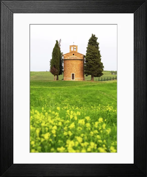 Framed Print : The iconic Chapel of Madonna di Vitaleta in spring, Val d'Orcia, UNESCO, Tuscany, Italy Framed Print : The iconic Chapel of Madonna di Vitaleta in spring, Val d'Orcia, UNESCO, Tuscany, Italy