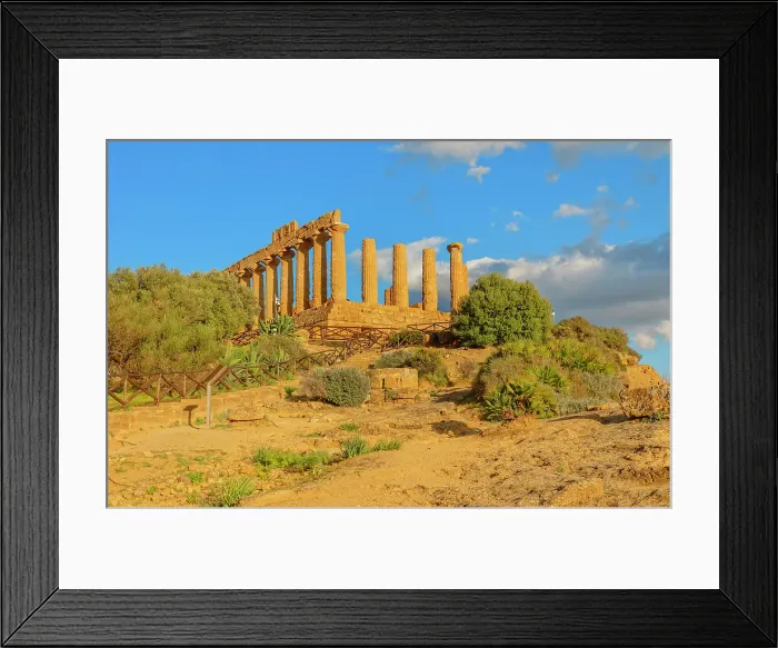 Framed Print : Temple of Juno, at sunset, Valley of Temples, Agrigento, UNESCO, Sicily, Italy Framed Print : Temple of Juno, at sunset, Valley of Temples, Agrigento, UNESCO, Sicily, Italy