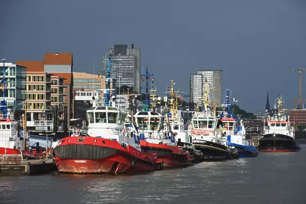 Port of Hamburg on the Elbe River, Hamburg, Germany, Europe