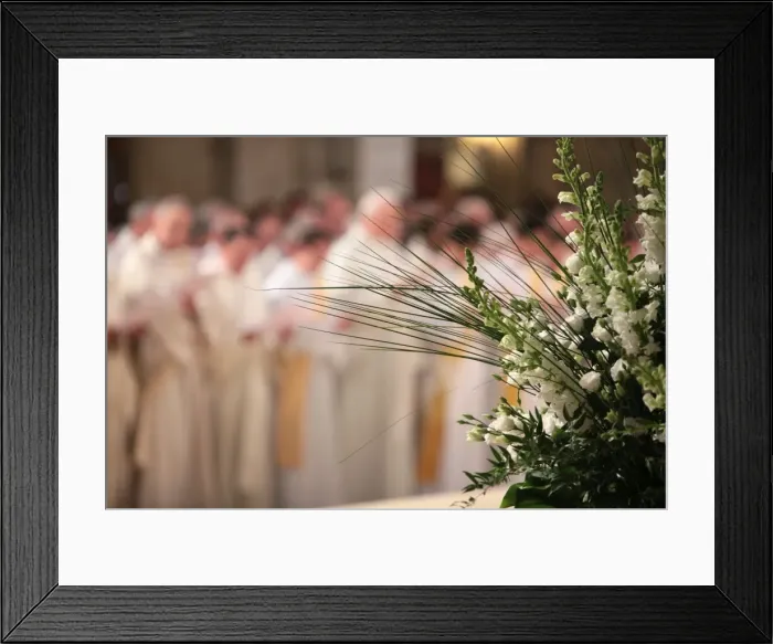 Framed Print : Easter Wednesday celebration in Notre Dame cathedral, Paris, France, Europe Framed Print : Easter Wednesday celebration in Notre Dame cathedral, Paris, France, Europe
