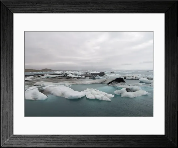 Framed Print : Icebergs floating in Jokulsarlon glacial lagoon, South coast, Iceland, Polar Regions Framed Print : Icebergs floating in Jokulsarlon glacial lagoon, South coast, Iceland, Polar Regions