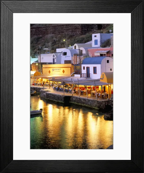 Framed Print : Oia (Ia), island of Santorini (Thira), Cyclades Islands, Aegean, Greek Islands Framed Print : Oia (Ia), island of Santorini (Thira), Cyclades Islands, Aegean, Greek Islands