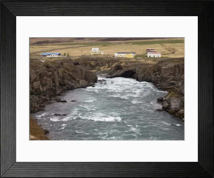 Framed Print : Godafoss waterfalls, Iceland, Polar Regions Framed Print : Godafoss waterfalls, Iceland, Polar Regions