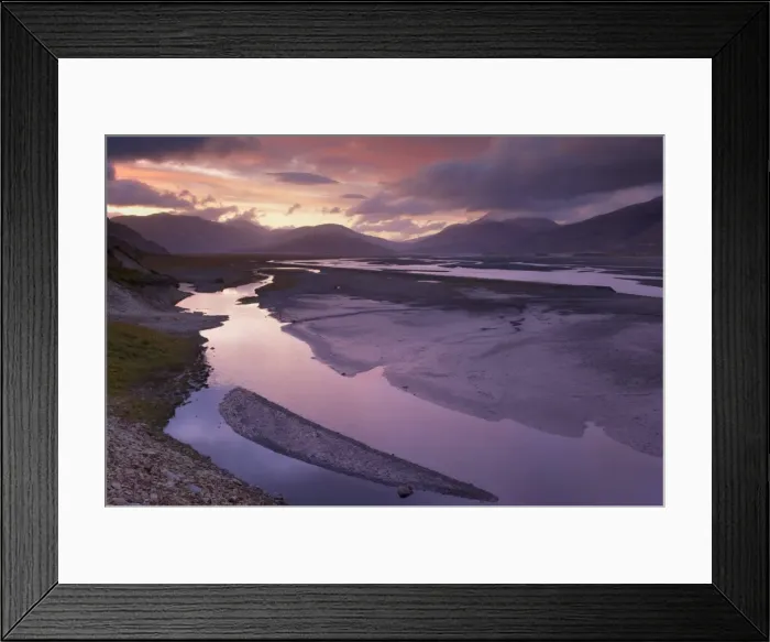 Framed Print : Vast glacial valley of Jokulsa i Loni, in the Lonsoraefi region, Icelands largest nature reserve, East Fjords region (Austurland), Iceland Framed Print : Vast glacial valley of Jokulsa i Loni, in the Lonsoraefi region, Icelands largest nature reserve, East Fjords region (Austurland), Iceland