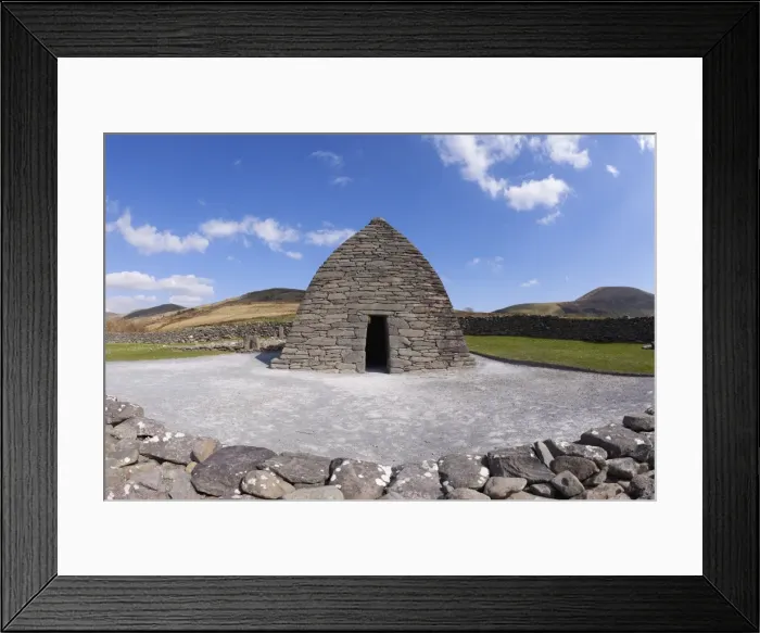 Framed Print : Gallarus Oratory, Dingle Peninsula, County Kerry, Munster, Republic of Ireland, Europe Framed Print : Gallarus Oratory, Dingle Peninsula, County Kerry, Munster, Republic of Ireland, Europe
