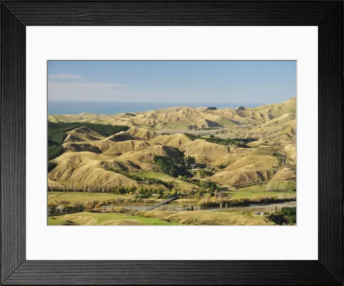 Framed Print : View of Craggy Range from Te Mata Peak, Havelock North, Hawkes Bay Framed Print : View of Craggy Range from Te Mata Peak, Havelock North, Hawkes Bay
