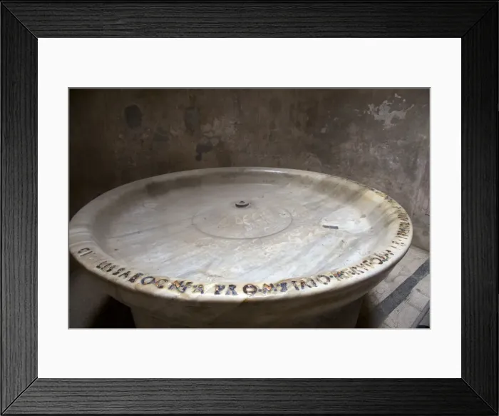 Framed Print : Marble basin for cold water in the Calidarium, Forum Baths, Pompeii, UNESCO World Heritage Site Campania Framed Print : Marble basin for cold water in the Calidarium, Forum Baths, Pompeii, UNESCO World Heritage Site Campania
