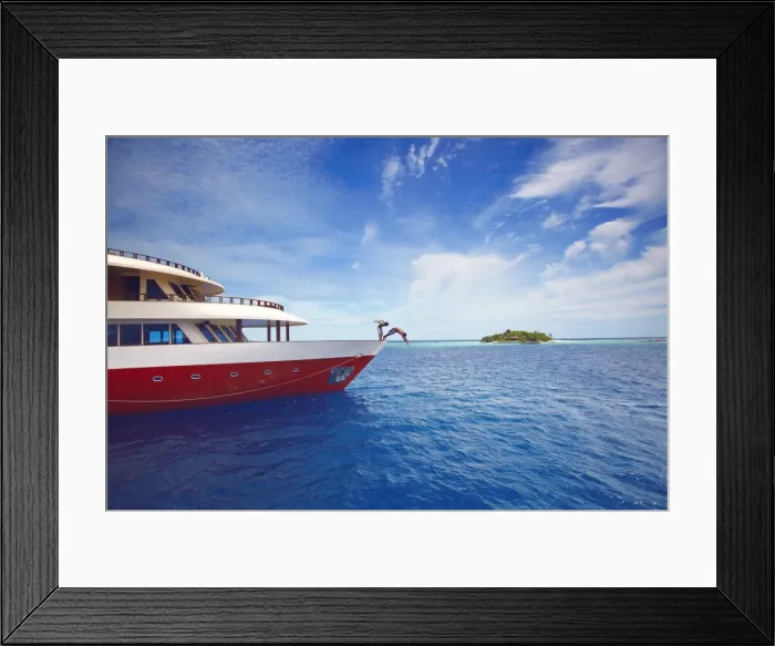 Framed Print : Young people jumping from boat into sea, Maldives, Indian Ocean, Asia Framed Print : Young people jumping from boat into sea, Maldives, Indian Ocean, Asia