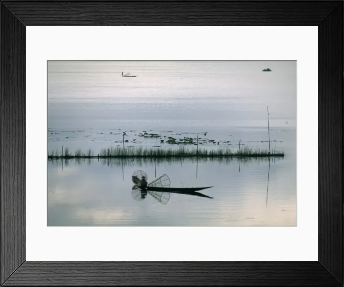 Framed Print : Fisherman, Inle Lake, Shan State, Myanmar (Burma), Asia Framed Print : Fisherman, Inle Lake, Shan State, Myanmar (Burma), Asia