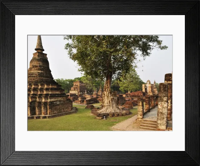 Framed Print : Wat Mahathat, Sukhothai Historical Park (Muangkao), UNESCO World Heritage Site Framed Print : Wat Mahathat, Sukhothai Historical Park (Muangkao), UNESCO World Heritage Site