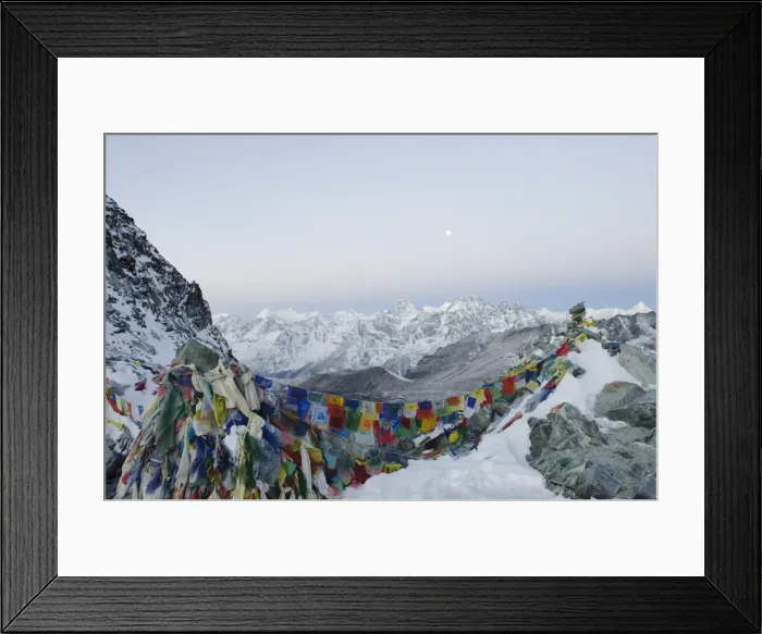 Framed Print : Cho La Pass, Solu Khumbu Everest Region, Sagarmatha National Park, Himalayas, Nepal, Asia Framed Print : Cho La Pass, Solu Khumbu Everest Region, Sagarmatha National Park, Himalayas, Nepal, Asia