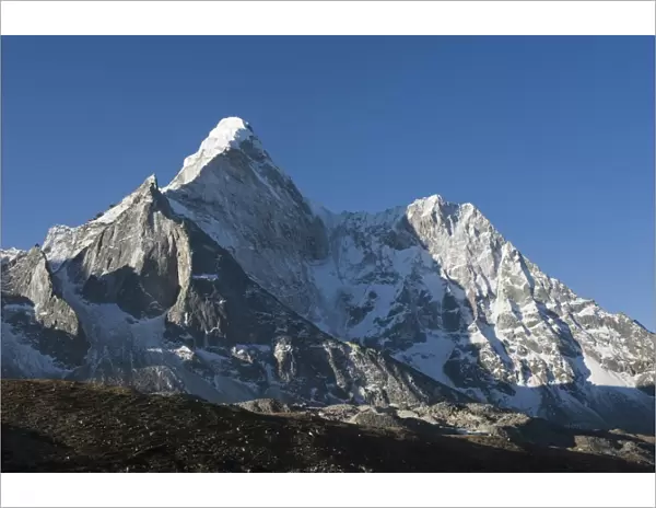 Ama Dablam 6812m, Solu Khumbu Everest Region, Sagarmatha National Park