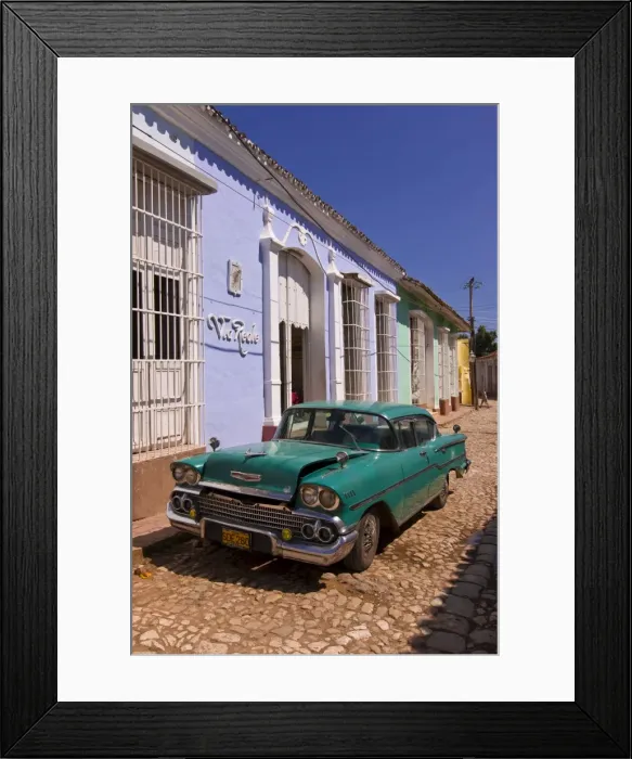 Framed Print : American Oldtimer in the cobbled streets of Trinidad, Cuba, West Indies Framed Print : American Oldtimer in the cobbled streets of Trinidad, Cuba, West Indies