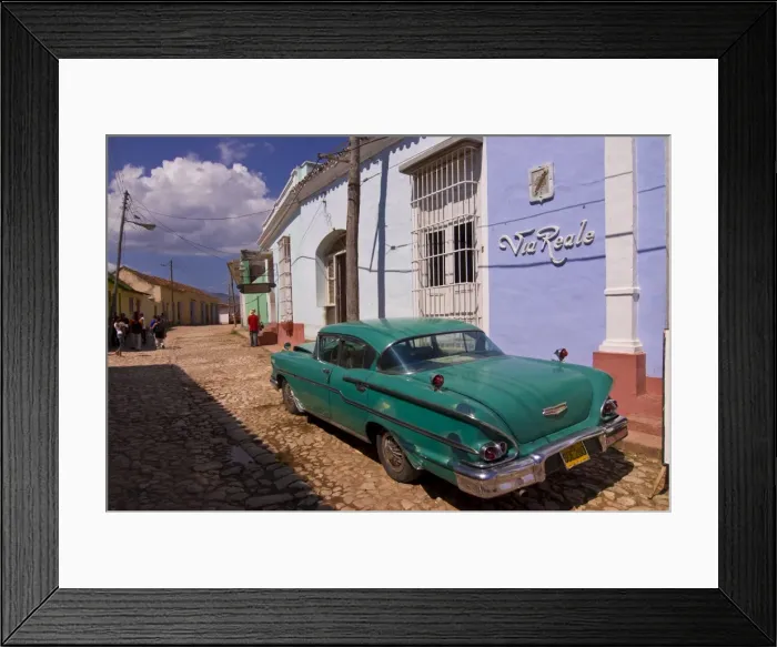 Framed Print : American Oldtimer in the cobbled streets of Trinidad, Cuba, West Indies Framed Print : American Oldtimer in the cobbled streets of Trinidad, Cuba, West Indies