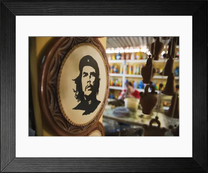 Framed Print : Portrait of Che Guevara at a pottery factory, Trinidad, UNESCO World Heritage Site Framed Print : Portrait of Che Guevara at a pottery factory, Trinidad, UNESCO World Heritage Site