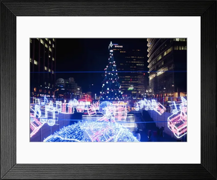 Framed Print : Christmas tree and decorations above Cheonggye Stream at Cheonggye Plaza Framed Print : Christmas tree and decorations above Cheonggye Stream at Cheonggye Plaza