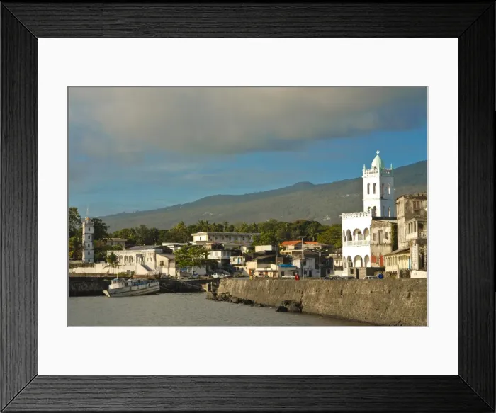 Framed Print : The old harbor of Moroni, Grand Comore, Comoros, Indian Ocean, Africa Framed Print : The old harbor of Moroni, Grand Comore, Comoros, Indian Ocean, Africa